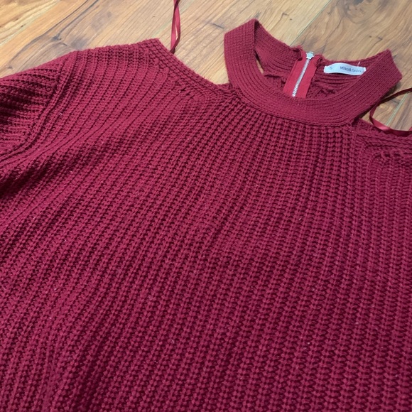 LF Off the Shoulder Maroon Sweater size S - Picture 4 of 8